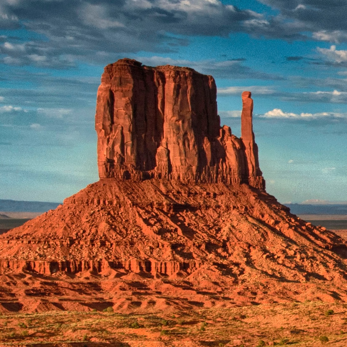 Monument Valley West Mitten